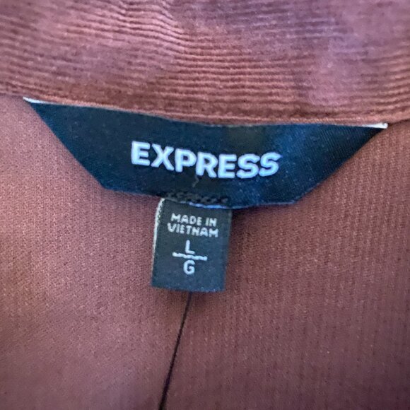🎉 HOST PICK🎉 Express Burgundy Button Front Corduroy Top Size Medium NWT - Picture 10 of 15